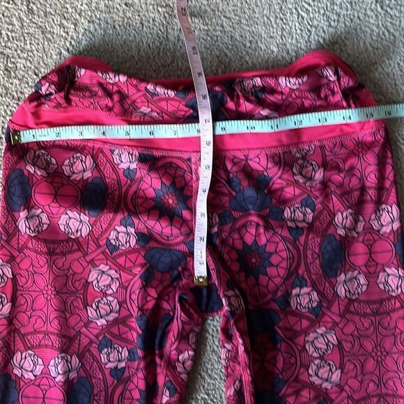 Lululemon Inspire Crop I All Full-On Lux 4 Pink Rose Floral Leggings! - Picture 8 of 15